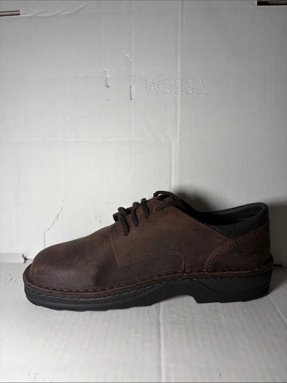 Naot sturdy brown